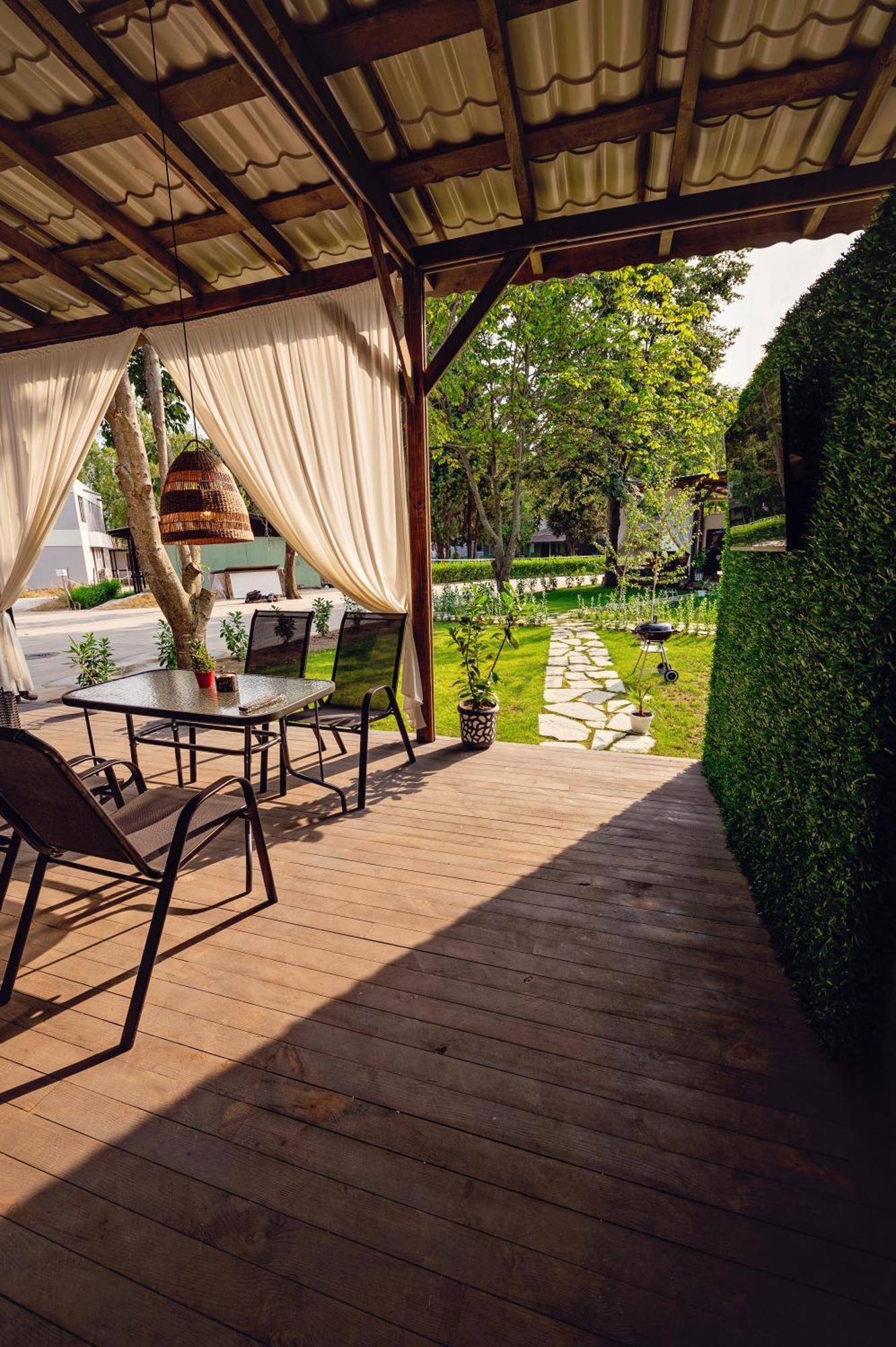 Каравани Avi Iris Фичоза Hotell Varna Exteriör bild